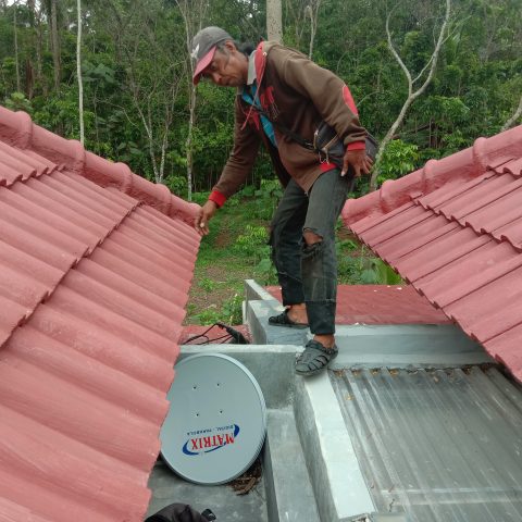 Pemasangan Parabola Mini di rumah Bp.Axos Gunung Pati, Pakintelan, Semarang